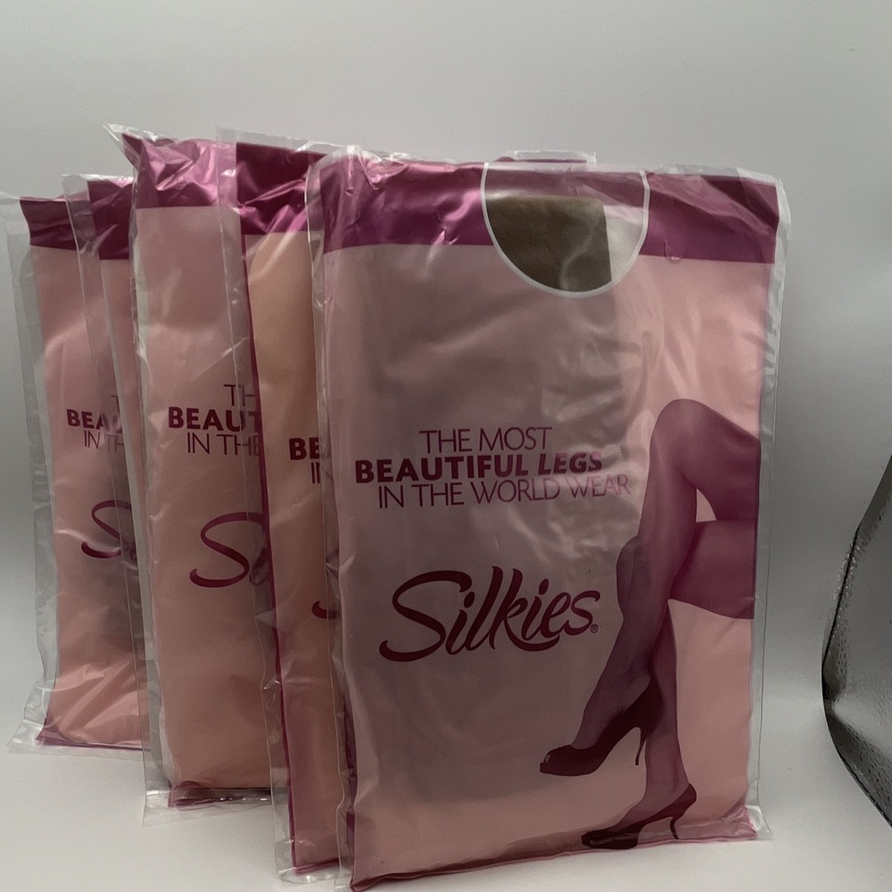 Lot of 5 Pairs Silkies Ultra Knee High Socks Women Queen Size Beige/Honey 131402